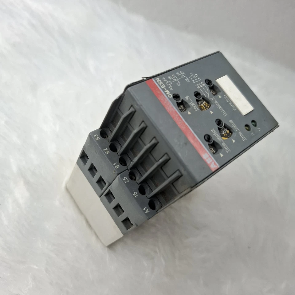 ABB CM-ESN Voltage Monitoring Relay Over/Under Voltage Monitor CMESN Used